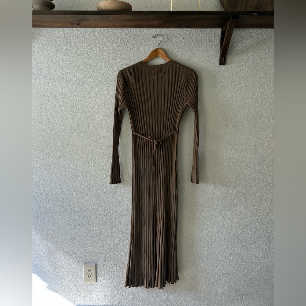 DISSH NWOT Sylvia Long Sleeve Tan Ribbed Dress - Picture 3 of 3